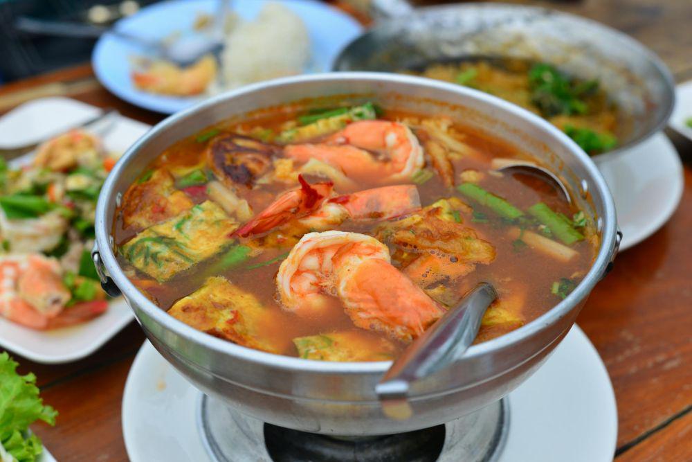 Resep Membuat Tom Yum Goong Khas Thailand, Sup Asam Pedas Nikmat!