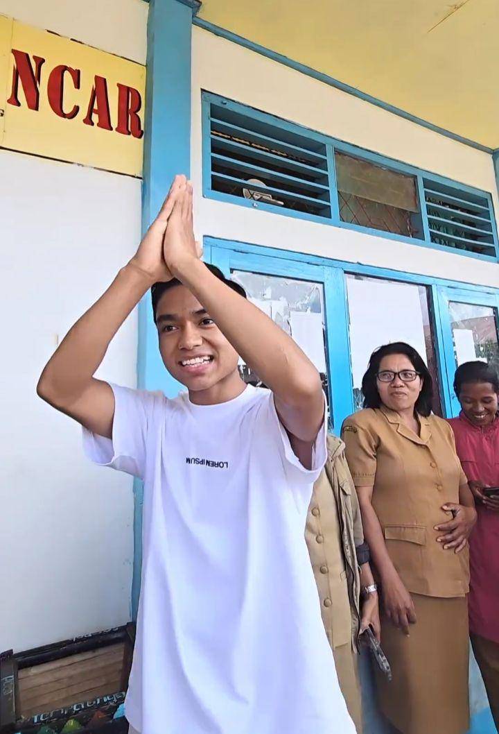Betrand Peto kunjungi sekolah lamanya (Instagram.com/betrandpetoputraonsu)
