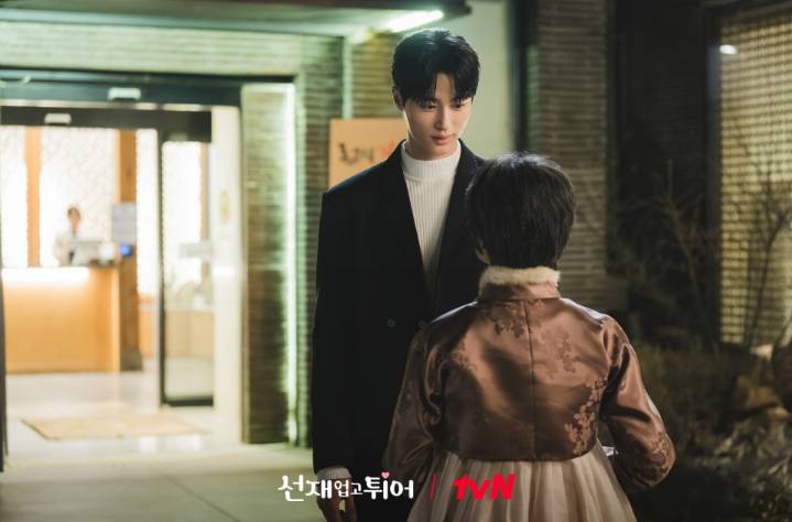 still cut drakor Lovely Runner (dok. tvN/Lovely Runner)