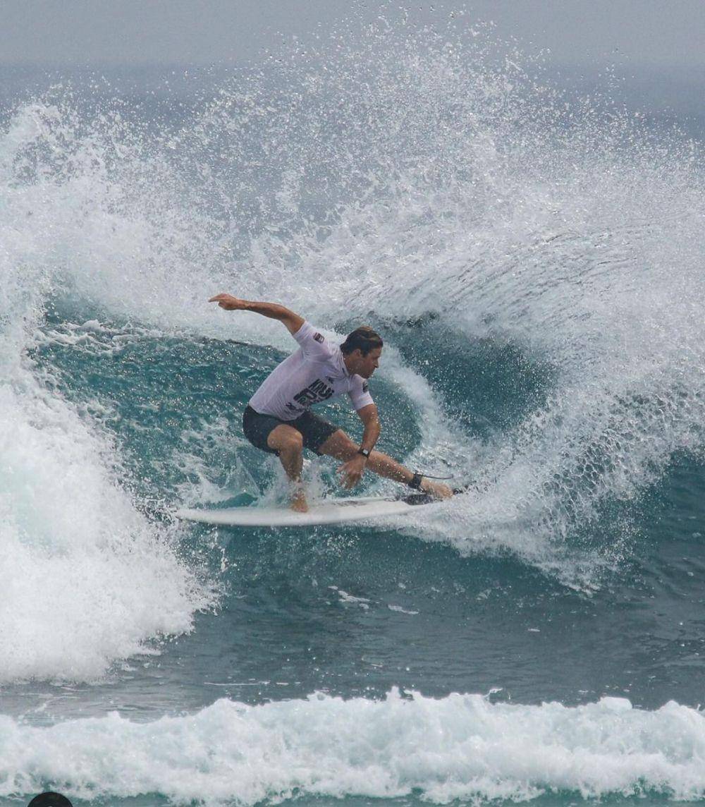 Potret peselancar WSL Krui Pro 2024 (Instagram/asiansurfco)