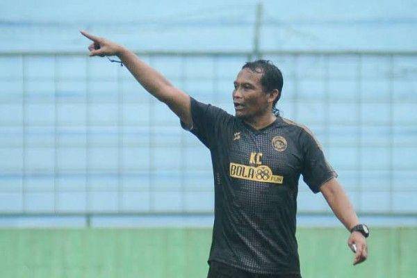 Asisten Pelatih Arema FC, Kuncoro. (Dok. Media Officer Arema FC)