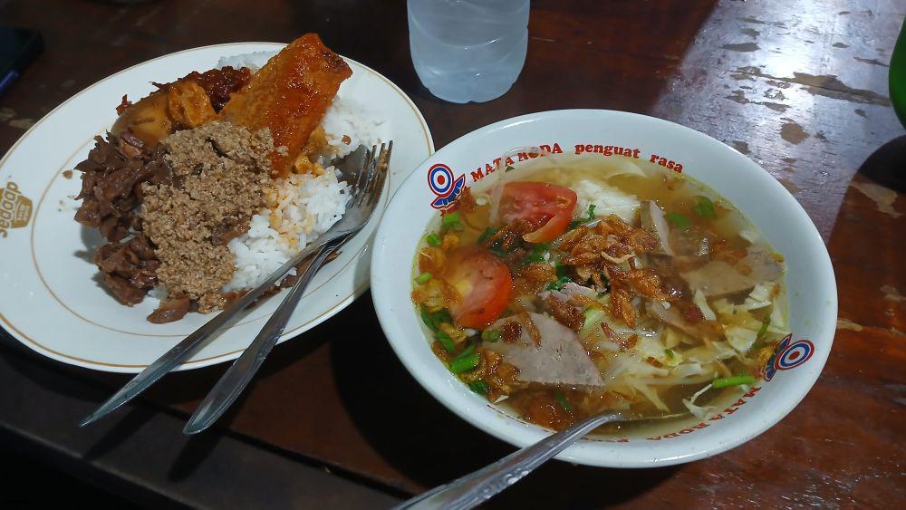 Warung Makan Bu Sum, Tempat Makan Legendaris di Pasar Beringharjo