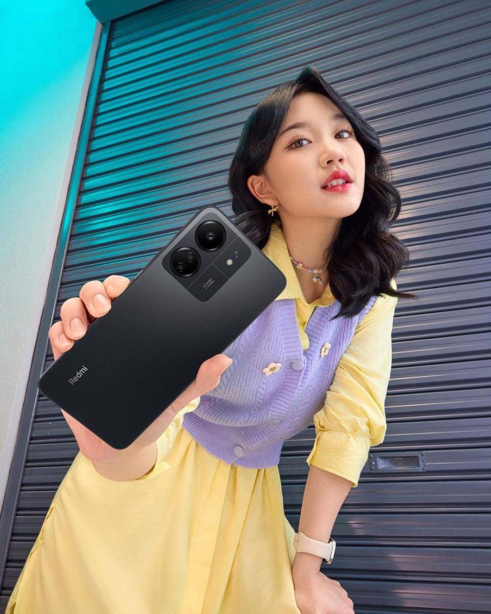 inspirasi layering outfit ala Marsha JKT48 (instagram.com/jkt48.marsha)