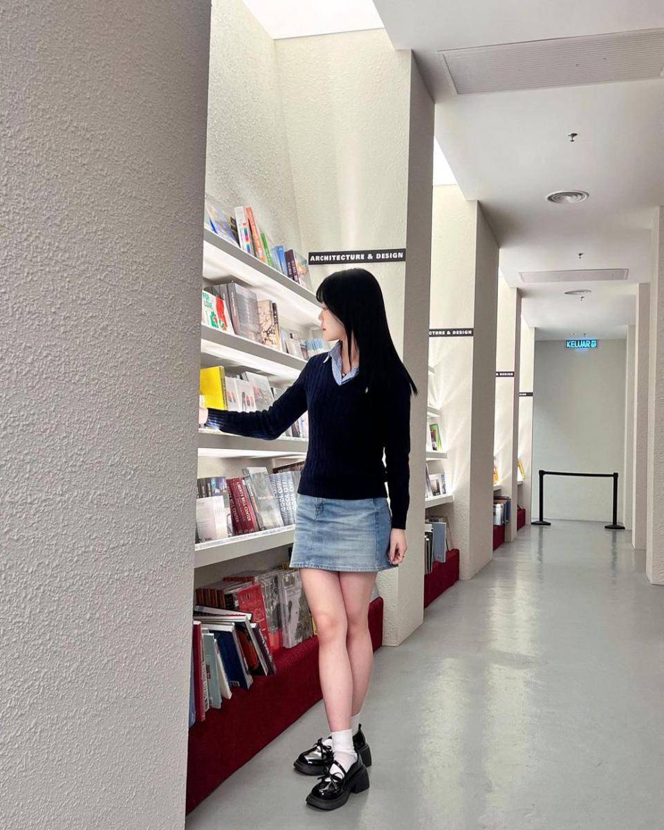inspirasi layering outfit ala Marsha JKT48 (instagram.com/jkt48.marsha)