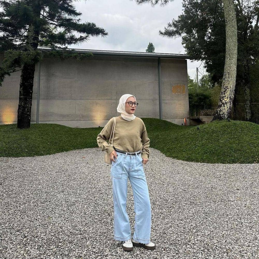 inspirasi OOTD ala Jihan Rifa (instagram.com/jihanrifaa)