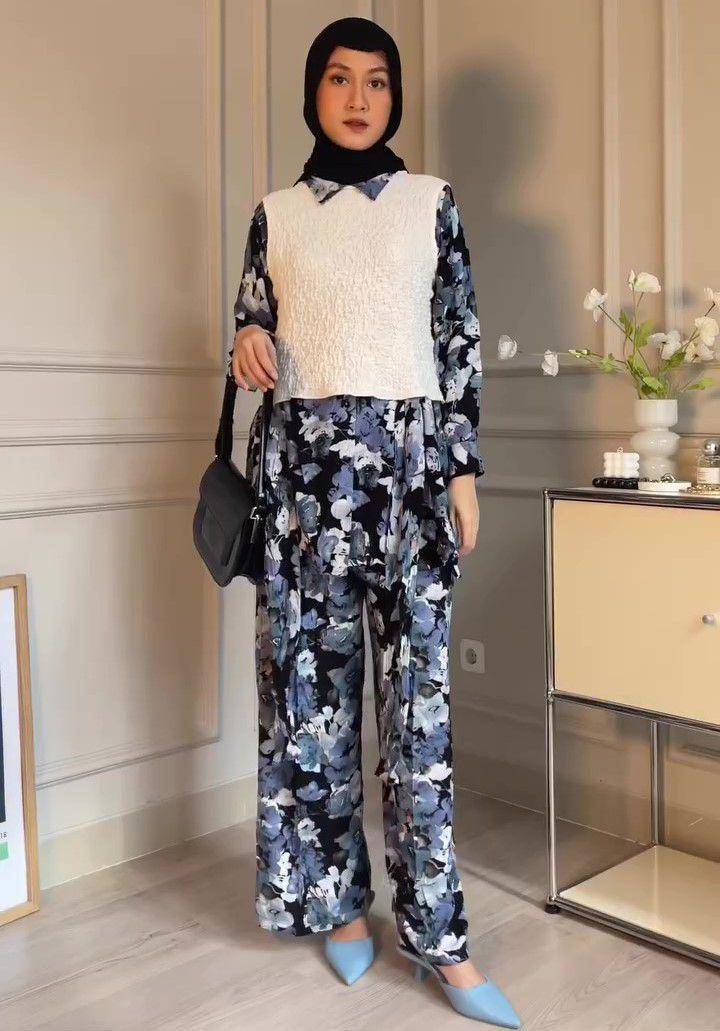 ide styling vest putih ala Inas Rana (instagram.com/inasrana)