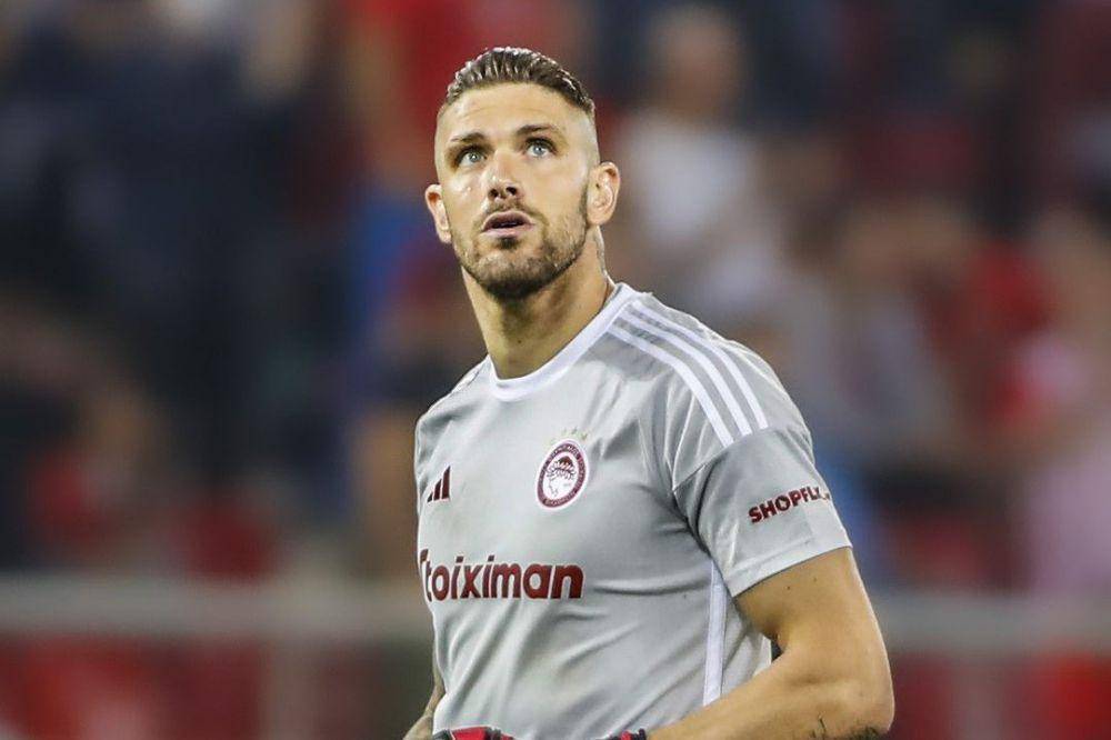 Alexandros Paschalakis (instagram.com/olympiacosfc)