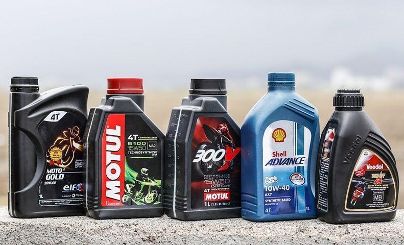 7 Rekomendasi Oli Vario 160 Berkualitas, Bikin Mesin Awet