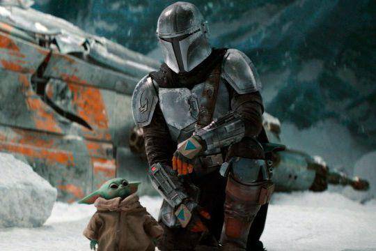 Pedro Pascal dalam serial The Mandalorian (dok. Disney+/The Mandalorian)