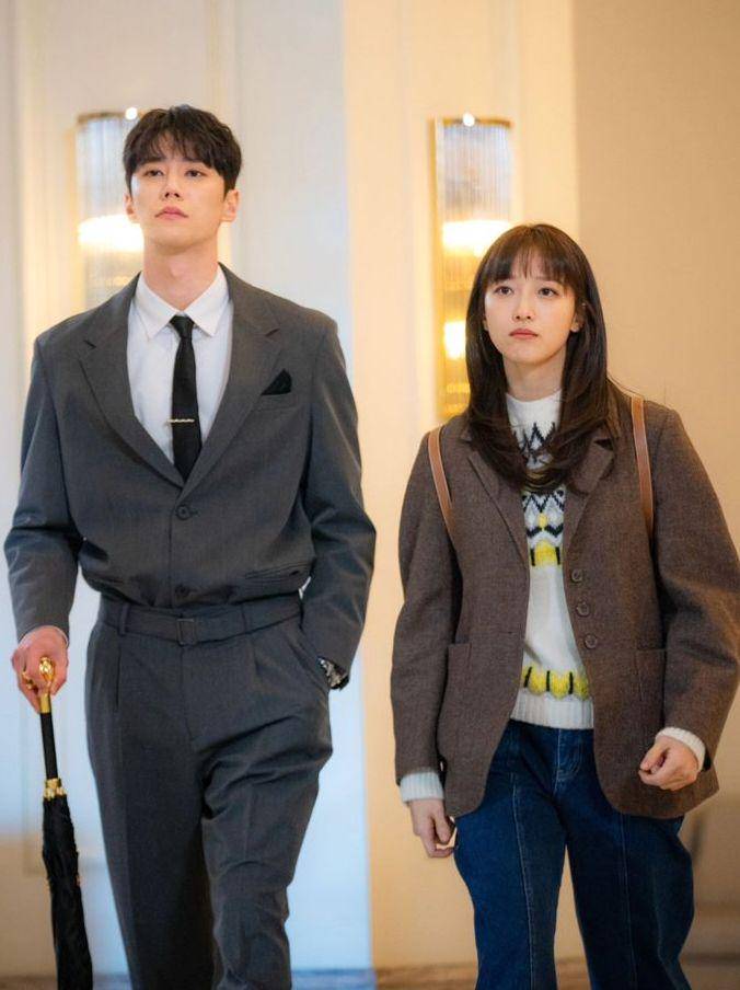 Pyo Ye Jin dan Lee Jun Young di Dreaming of a Freaking Fairytale (instagra.com/blada_ent_)