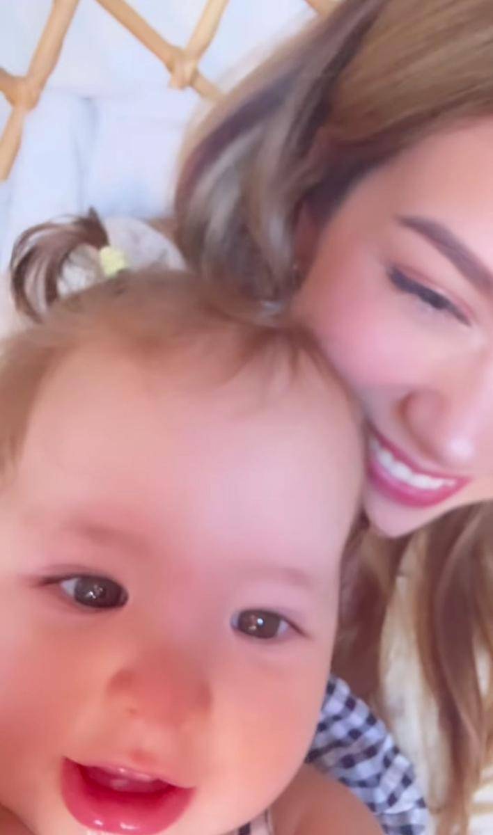 Rebecca Klopper dan Kamari (instagram.com/rklopper)
