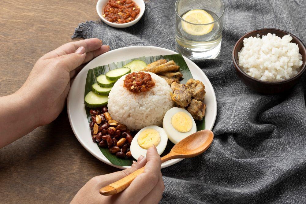 [QUIZ] Pilih Nasi Lemak atau Nasi Uduk, Kamu Cocoknya Liburan ke Sini!