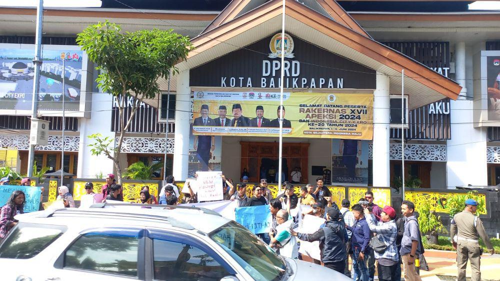 Organisasi Pers di Balikpapan Kompak Menolak RUU tentang Penyiaran