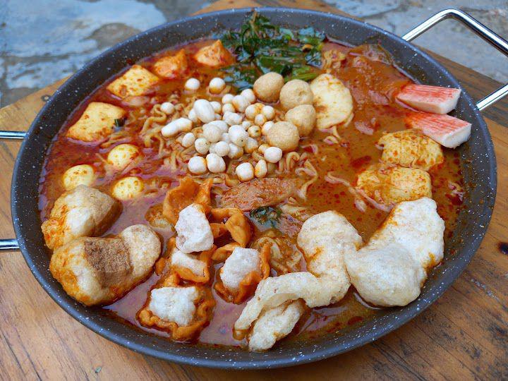 5 Tempat Makan Seblak di Tuban yang Pedasnya Bikin Nagih