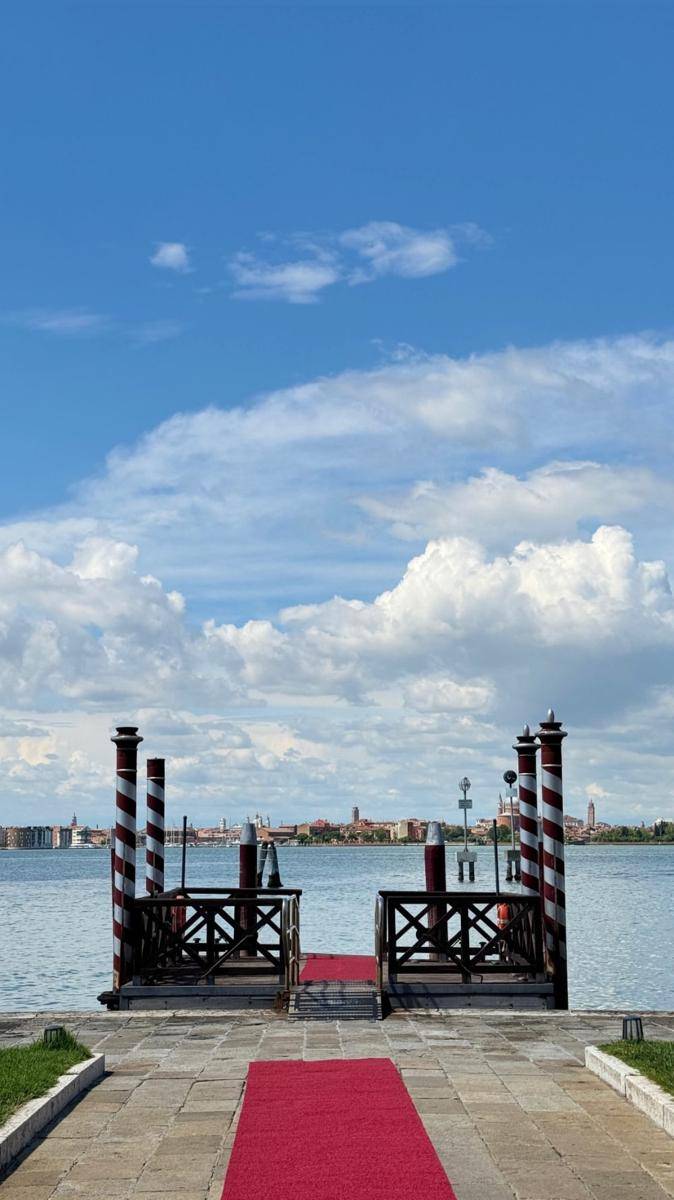 potret Vidi Aldiano jogging di Venesia, Italia (instagram.com/vidialdiano)