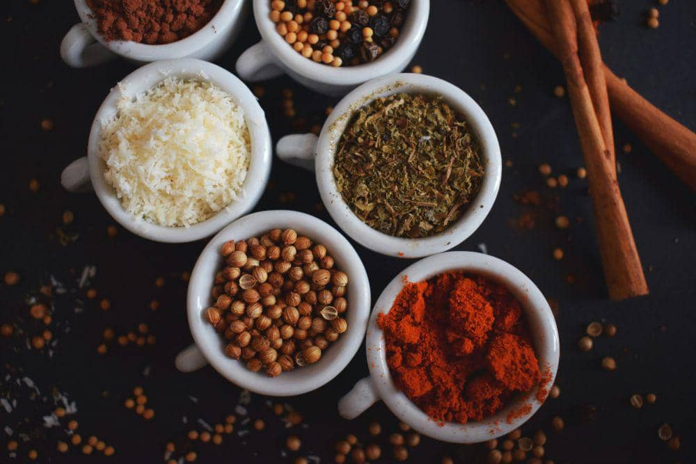 4 Tips Menyimpan Bumbu Bubuk agar Tidak Mudah Menggumpal