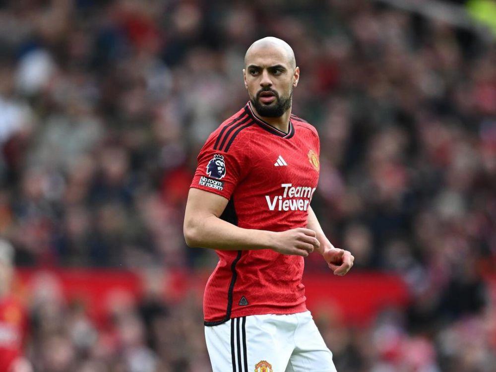 MU Bakal Pulangkan Amrabat ke Fiorentina