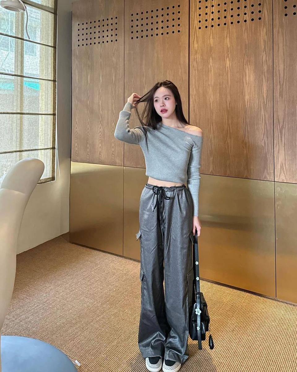 ide outfit nonton konser ala June Wanwimol (instagram.com/junewanwimol19)