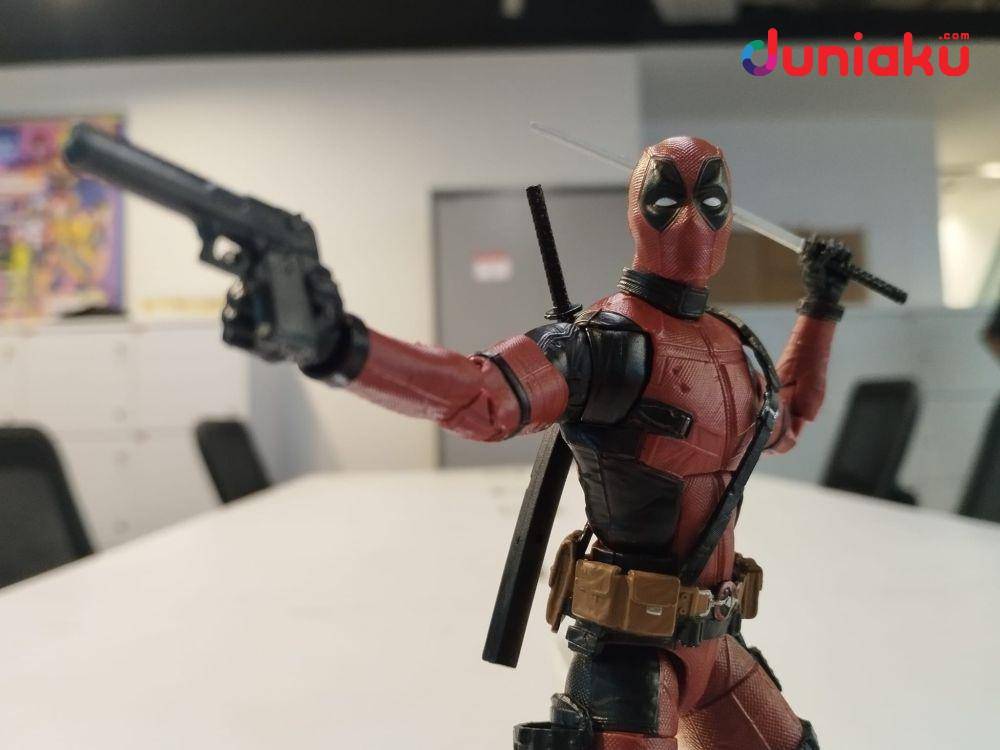 Marvel Legends Deadpool: Legacy Collection, foto diambil Fahrul Nurullah. (Duniaku.com/Fahrul Nurullah)