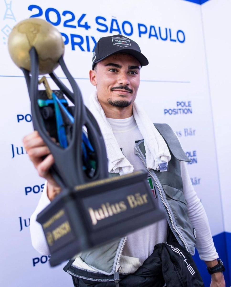 Pascal Wehrlein meraih pole position di sesi kualifikasi untuk balapan E-Prix Sao Paulo 2024. (instagram.com/FIA)