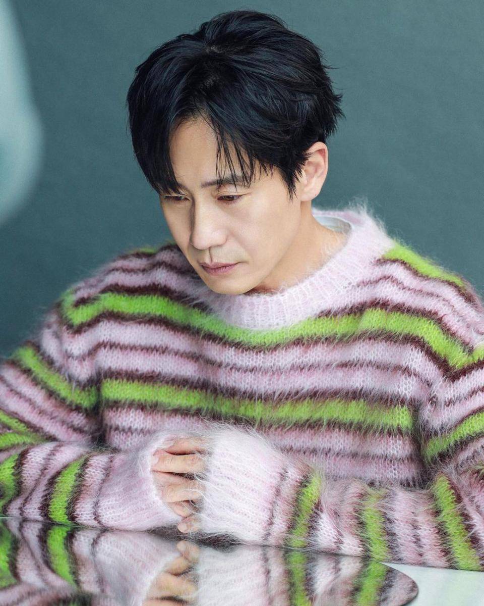 potret Shin Ha Kyun (instagram.com/hoduent)