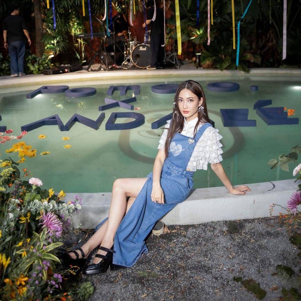 Taew Natapohn (instagram.com/taewaew_natapohn)