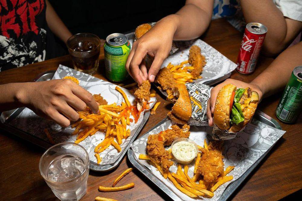 Lawless Burger Bar (instagram.com/lawless.burgerbar)