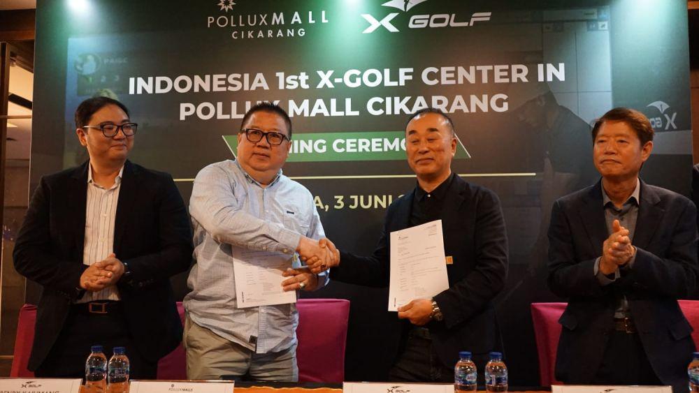 Simulasi Golf Dalam Ruangan, X-Golf, Hadir di Pollux Mall Cikarang