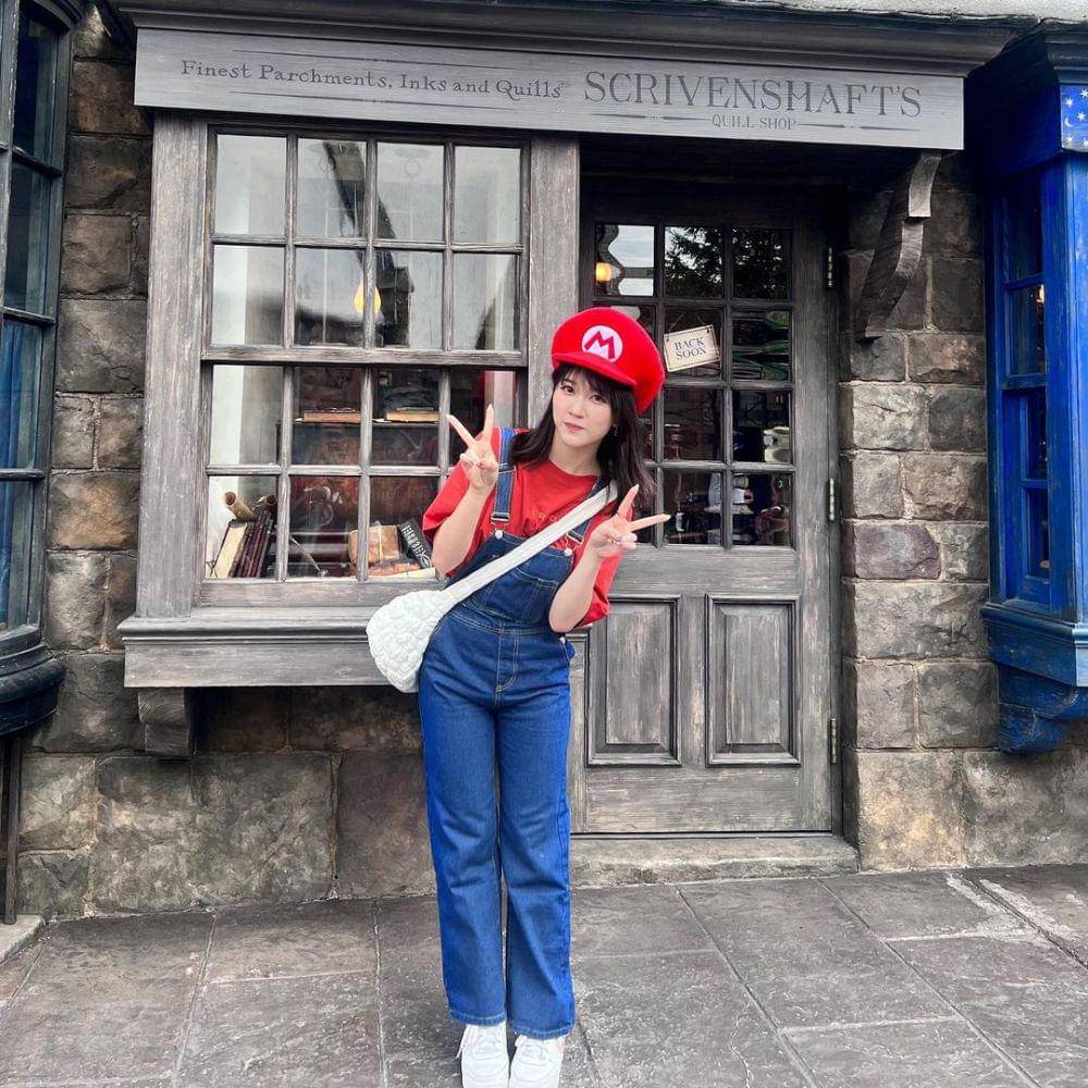 ide padu padan overall denim ala member JKT48 (instagram.com/jkt48.marsha)