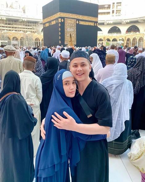 daftar artis naik haji sebelum 30 tahun (instagram.com/ussypratama)