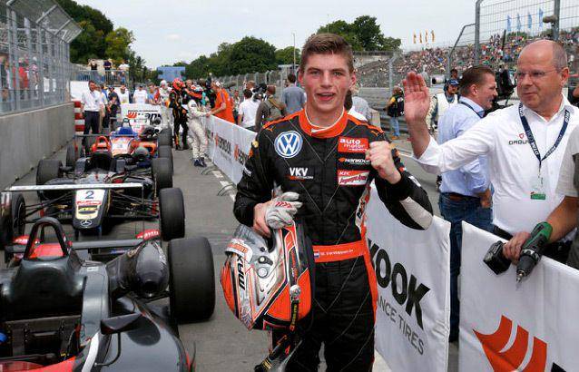 Max Verstappen memenangkan balapan F3 Eropa pertamanya, menjadi yang termuda yang pernah melakukannya. (kartcom.com)