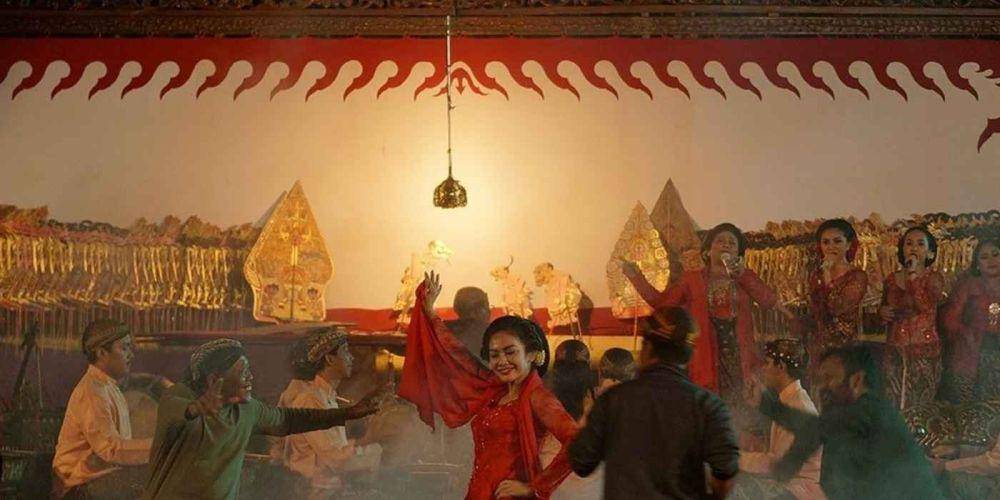 Film Paku Tanah Jawa (dok. Armani Entertainment)