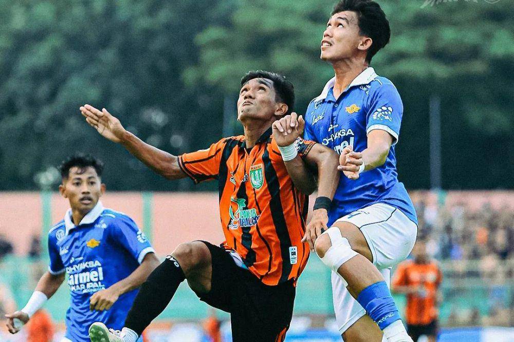 Persibo Bojonegoro dalam laga melawan Adhyaksa Farmel FC pada babak 32 besar Liga 3 Nasional 2023/2024. (instagram.com/persibo.bojonegoro)