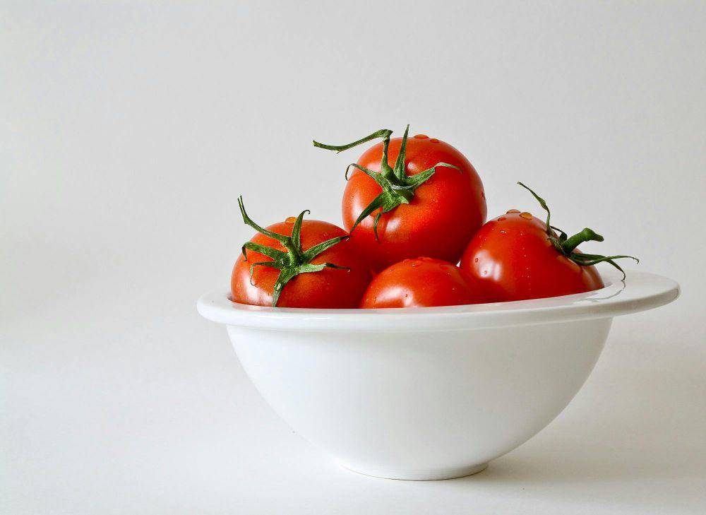 ilustrasi buah tomat segar (pexels.com/Pixabay)
