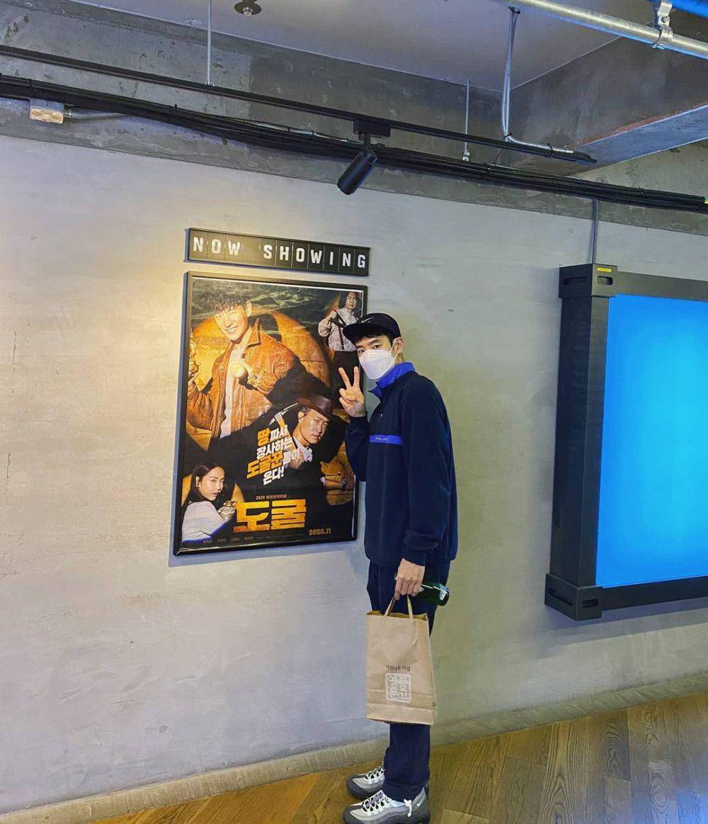 potret Lee Je Hoon (instagram.com/leejehoon_official/)