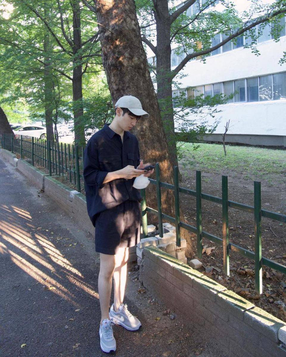 potret Lee Je Hoon (instagram.com/leejehoon_official/)