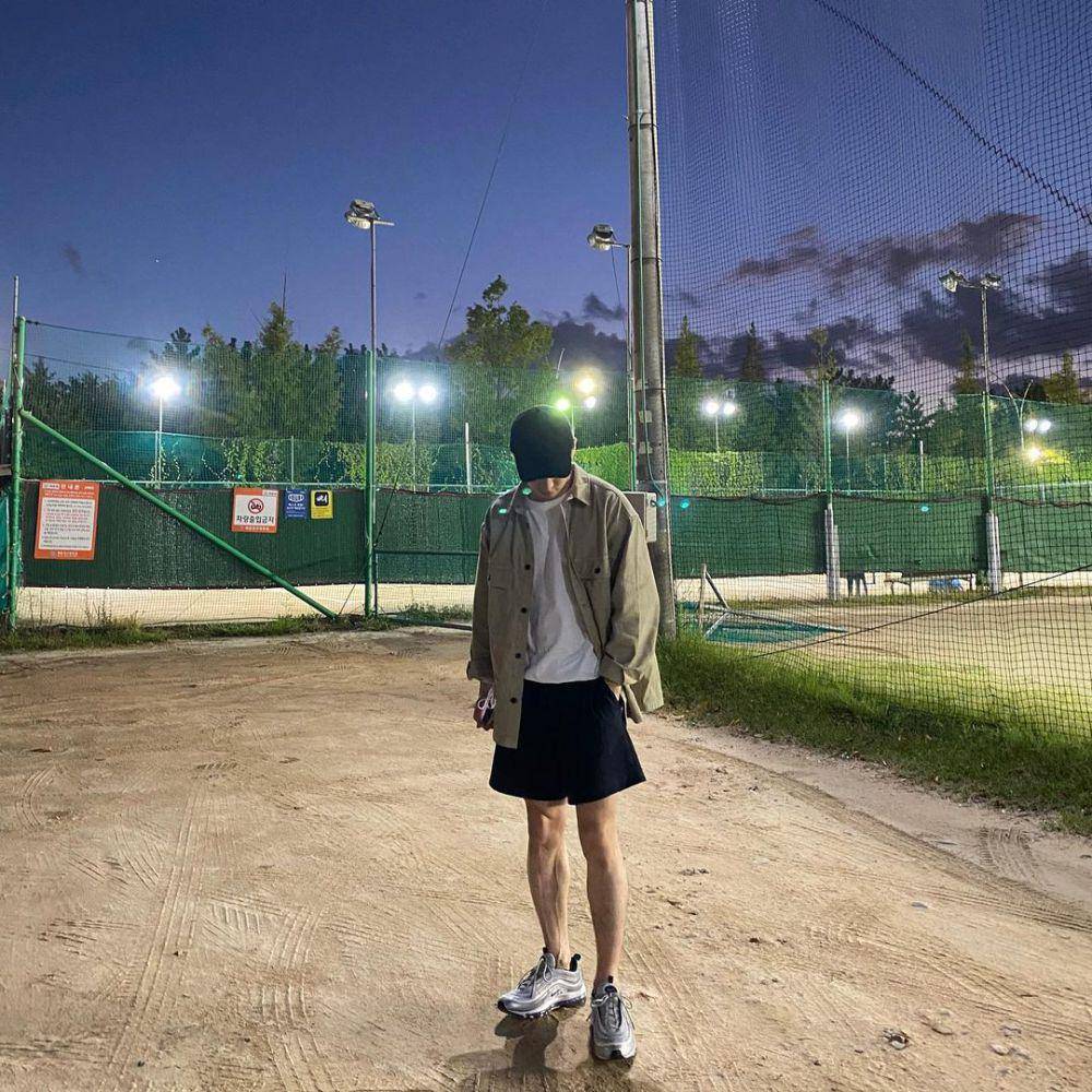 potret Lee Je Hoon (instagram.com/leejehoon_official/)