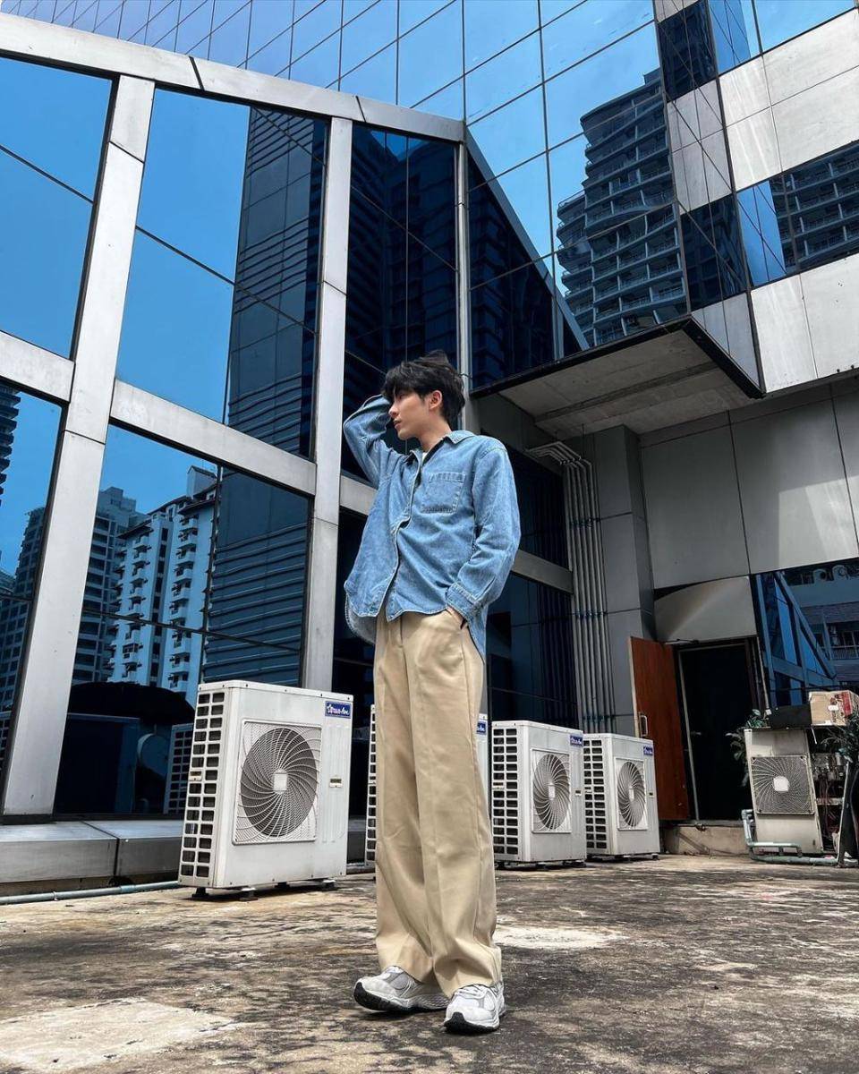 OOTD hangout ala Khaotung Thanawat (instagram.com/khaotungg)