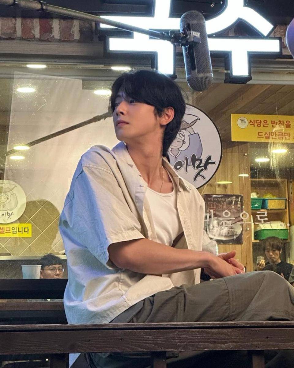 potret Cha Eun Woo (instagram.com/eunwo.o_c)