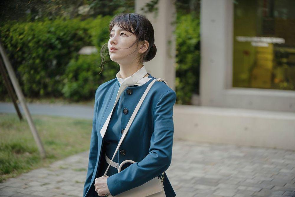 Cerita Suzy di Balik Caption Panjangnya di IG untuk Wonderland