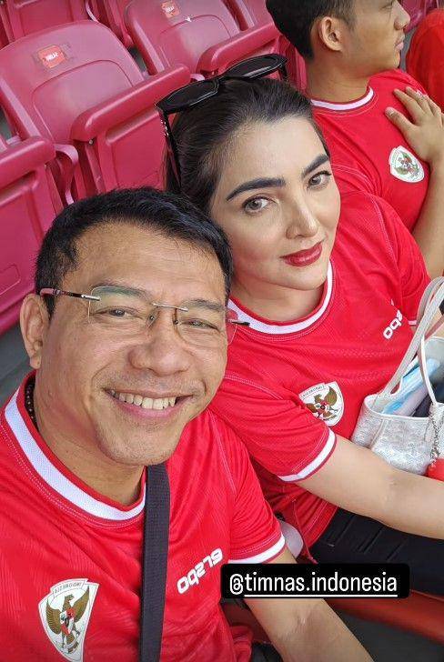 artis nonton Indonesia vs Irak (Instagram.com/ananghijau)