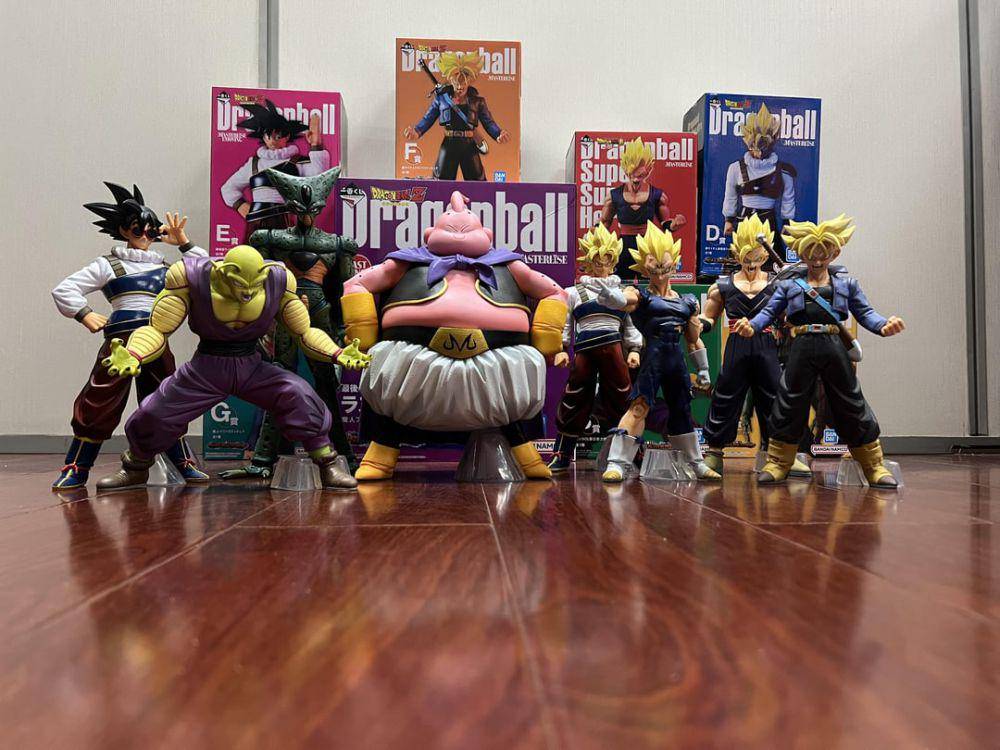 potret koleksi figur aksi Dragon Ball (reddit.com/user/prnsdante)