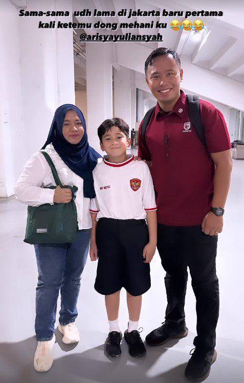 Rafathar nonton Indonesia vs Irak (Instagram.com/raffinagita1717)
