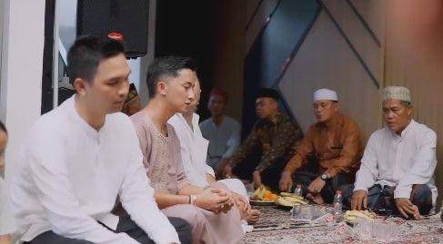 syukuran rumah asisten Raffi Ahmad (Instagram.com/sensen_ahmad)