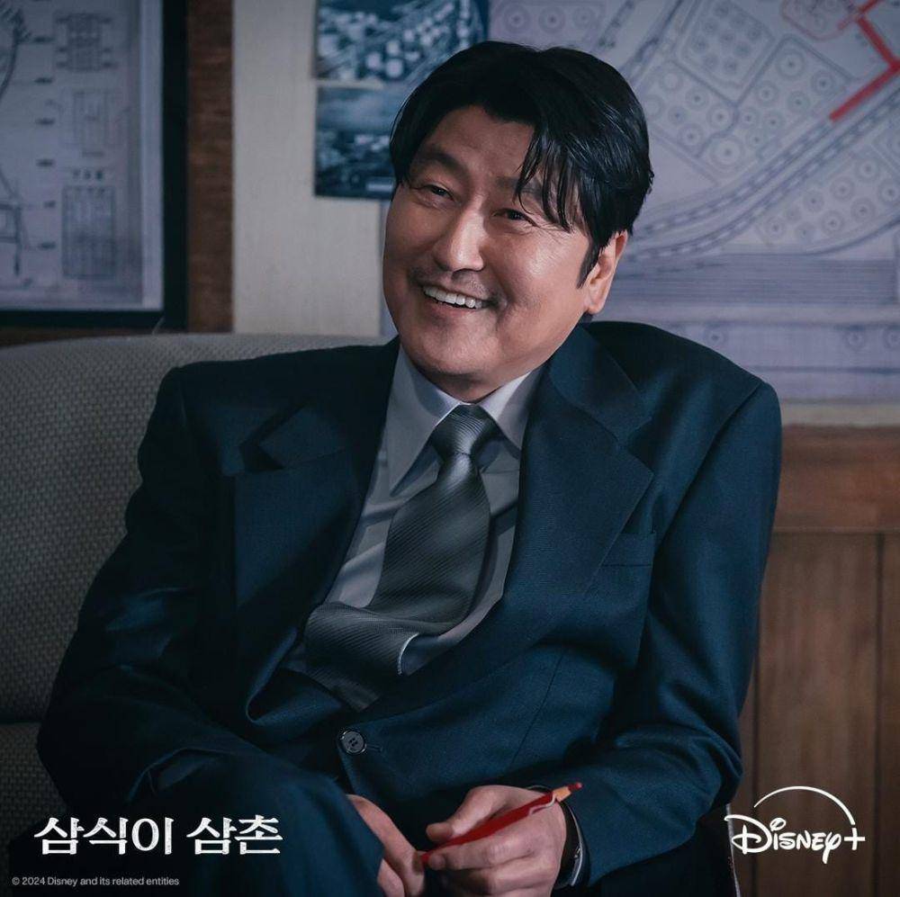 Song Kang Ho di drama Uncle Samsik (instagram.com/disneypluskr)