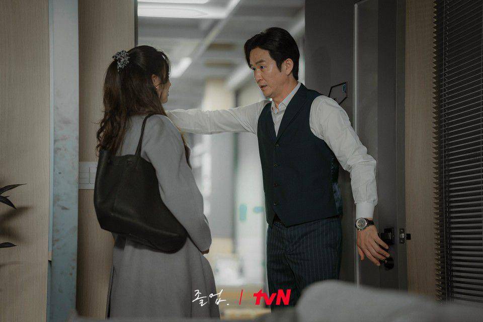 cuplikan drakor The Midnight Romance In Hagwon episode 7 dan 8 (dok. tvN/The Midnight Romance in Hagwon)