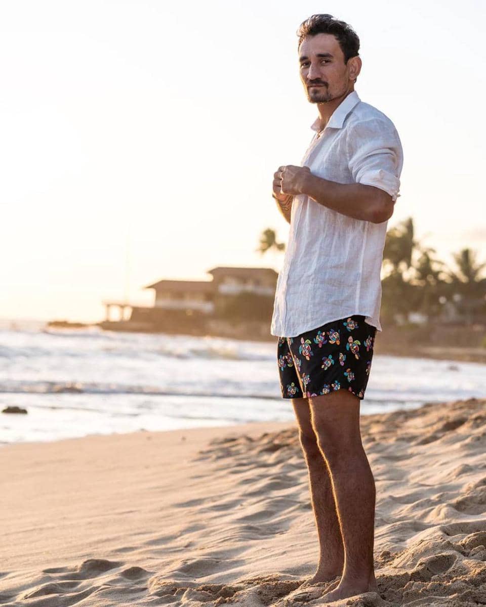 Max Holloway (instagram.com/blessedmma)