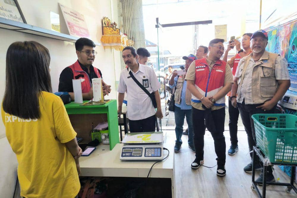 Inspeksi mendadak (sidak) kelangkaan gas LPG 3 kilogram di Provinsi Bali (Dok.IDN Times/istimewa)