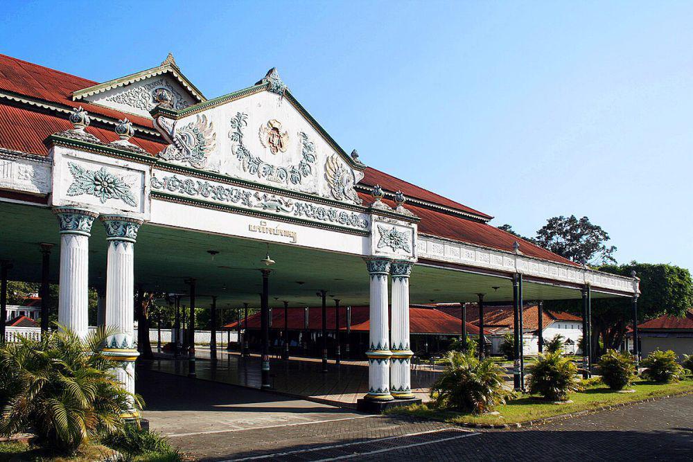 Apa Perbedaan Malam Satu Suro di Yogyakarta dan Solo?