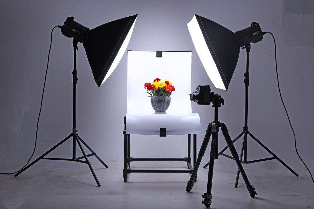 ilustrasi lampu fotografi (pixabay.com/techvaran)